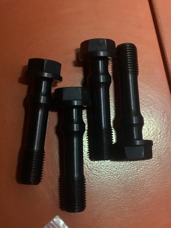 WD615 connecting rod screw 81500030023B
