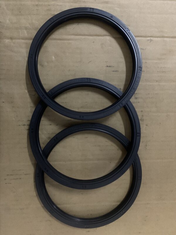 Shacman Oil seal of wheel hub for 5.5t HD90009340673