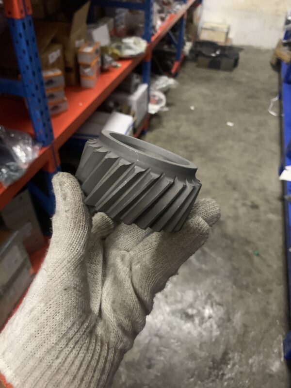 WD615 Crankshaft gear  (?50/25 teeth) 1614020038