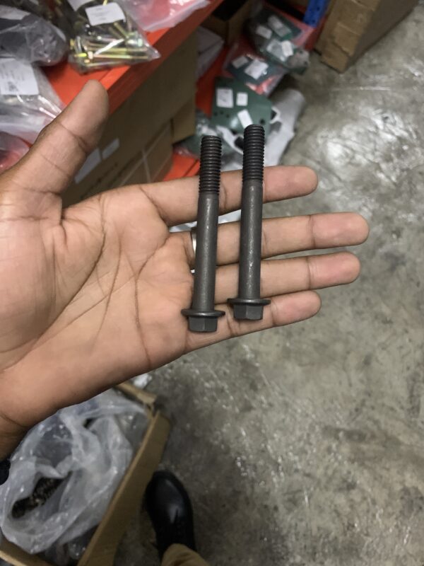 WD615 alternator support shelf bolt M10*80 190003800571