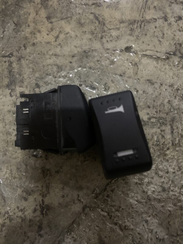 Shacman  Horn conversion switch(SM) DZ97189584715