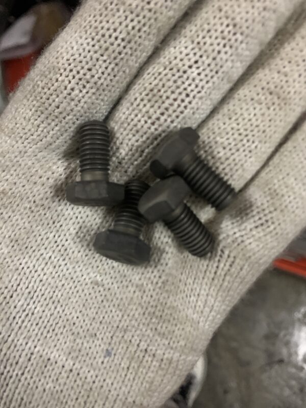 WD615 camshaft screw 90003802399 - Image 2