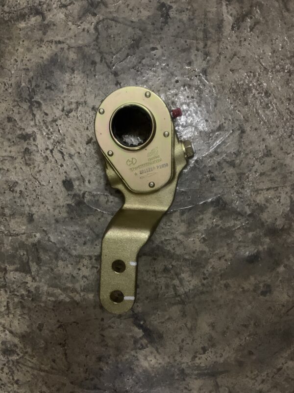 Shacman HD 5.5Tadjust arm(left) for 5.5t HD90009440003