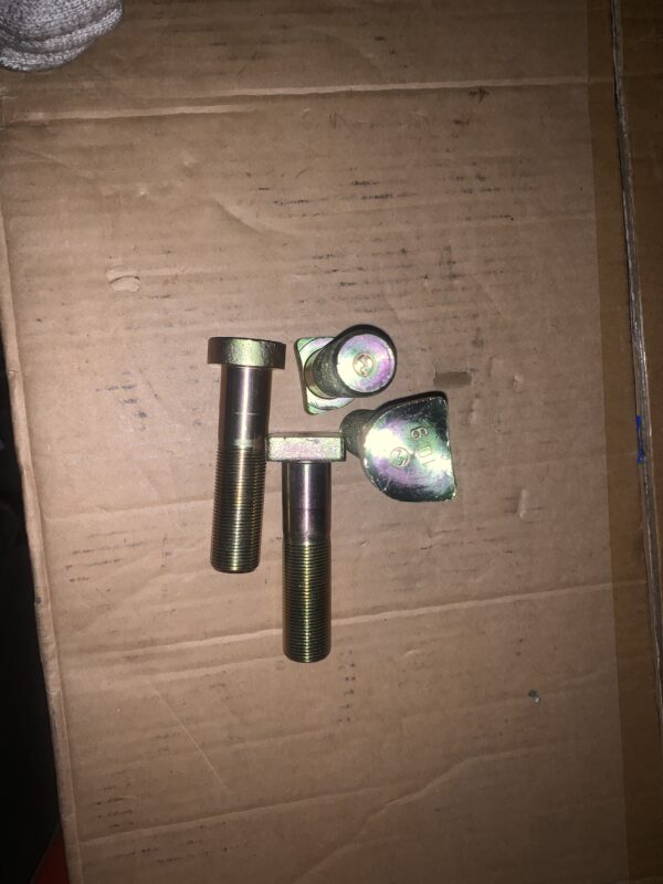 Shacman wheel bolt H150A2289BZF3 - Image 2