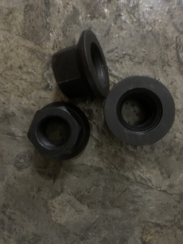 wheel nut M22 black with cap M22*27
